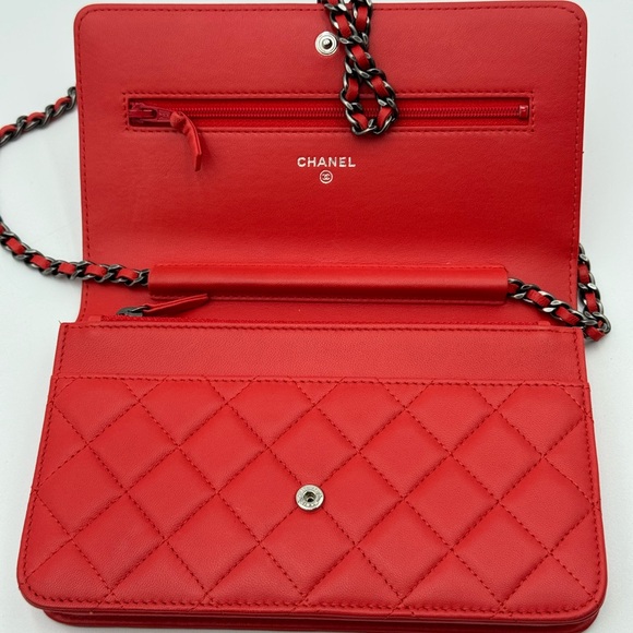 Chanel Quilted Lambskin Boy Red Wallet On Chain - Picture 12 of 17